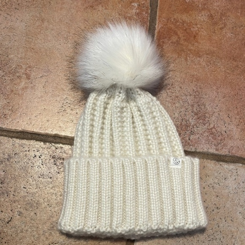 Treasure & Bond Pom beanie
